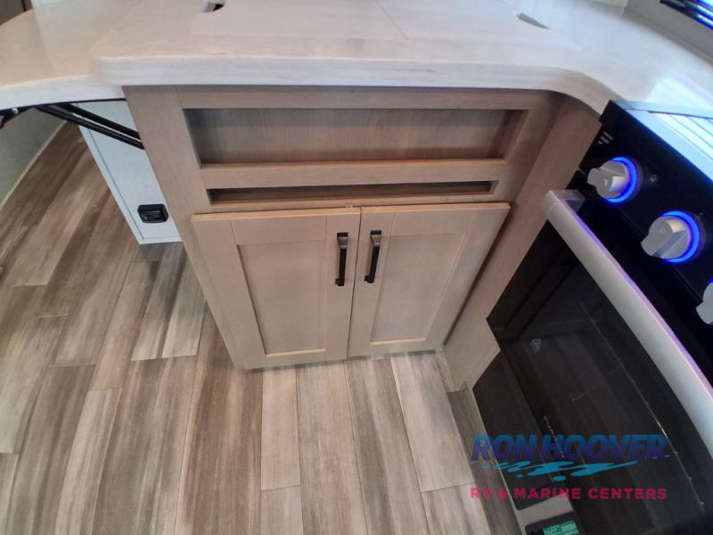 2023 GRAND DESIGN 296RDTS - Image 34