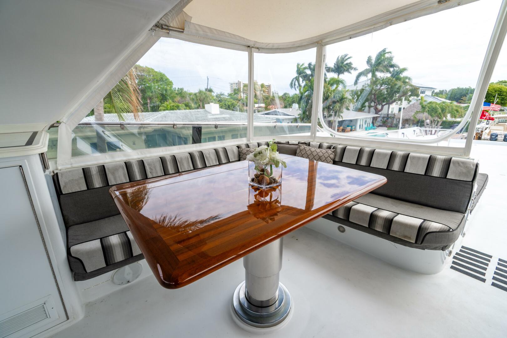 2001 Hatteras 100 Motor Yacht - Image 84