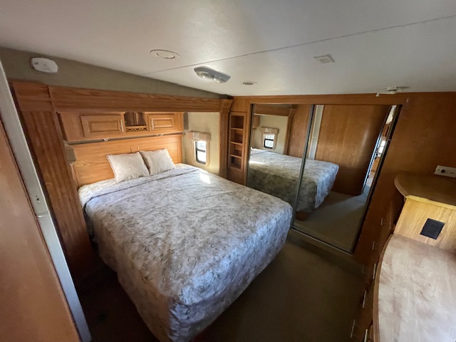 2011 NU-WA HITCHHIKER LS 29.5 FKLS - Image 14