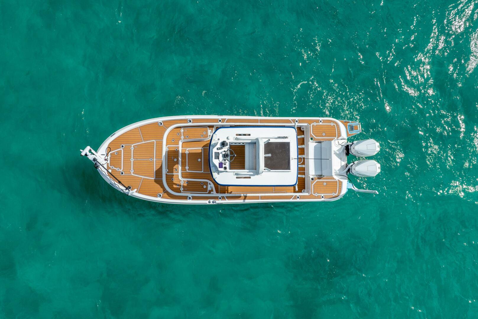 2024 Caymas Hybrid Boat 281 HB - Image 4