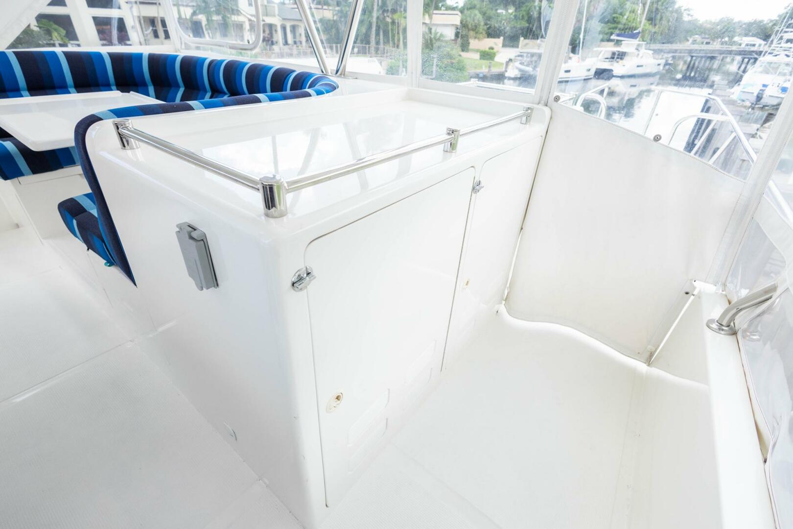 2005 Ocean Alexander Raised Pilothouse Flybridge Sedan - Image 30