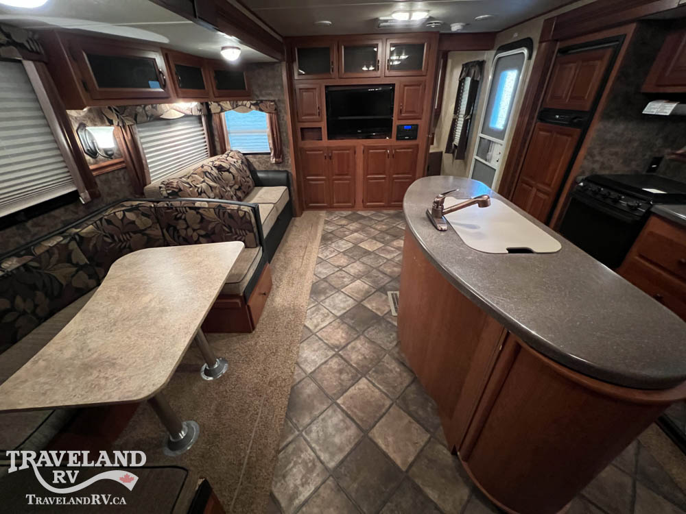 2013 Dutchmen Denali 268RB - Image 4