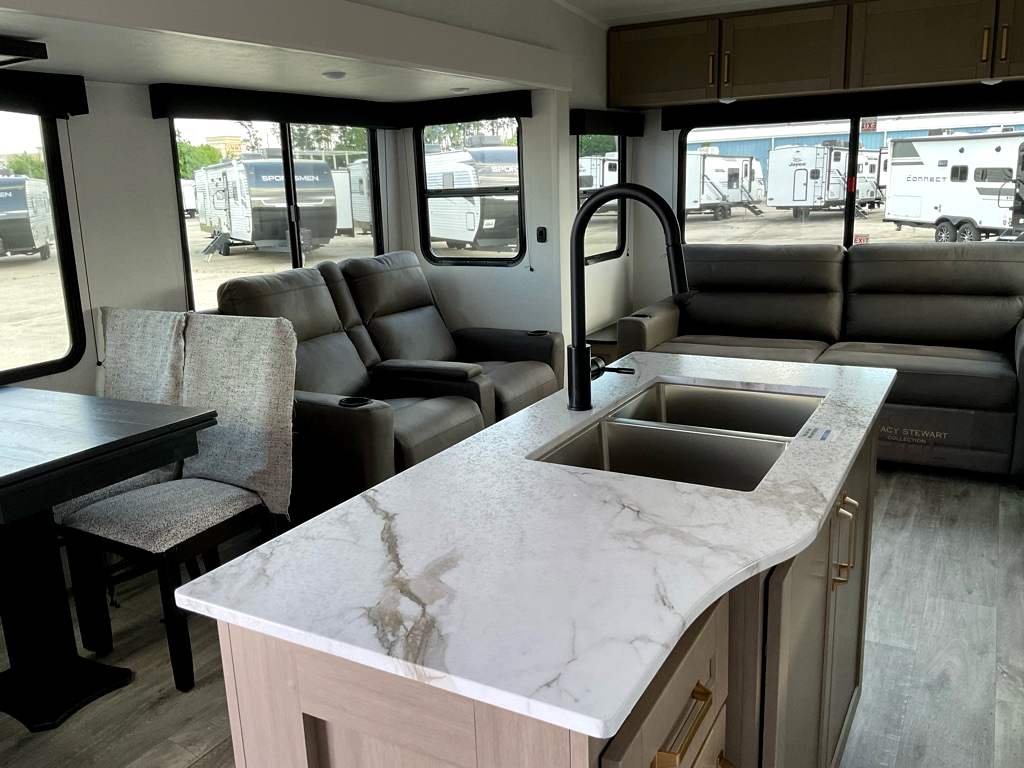 2026 JAYCO Eagle 30 RLT - Image 17