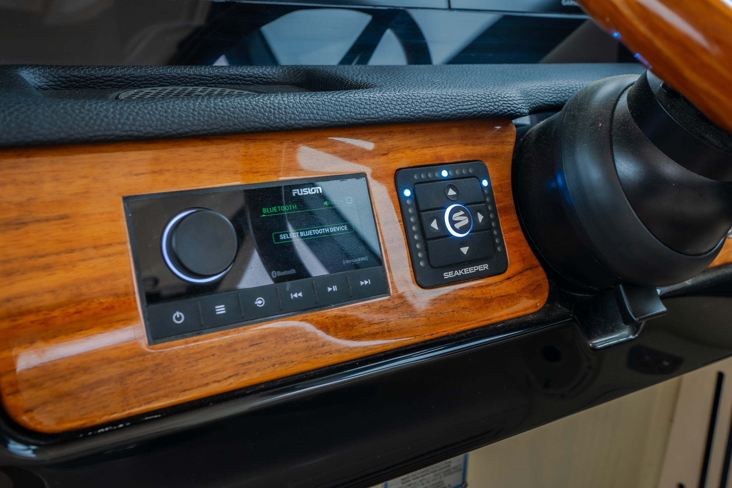 2024 Chris Craft Calypso 32 CT - Image 32
