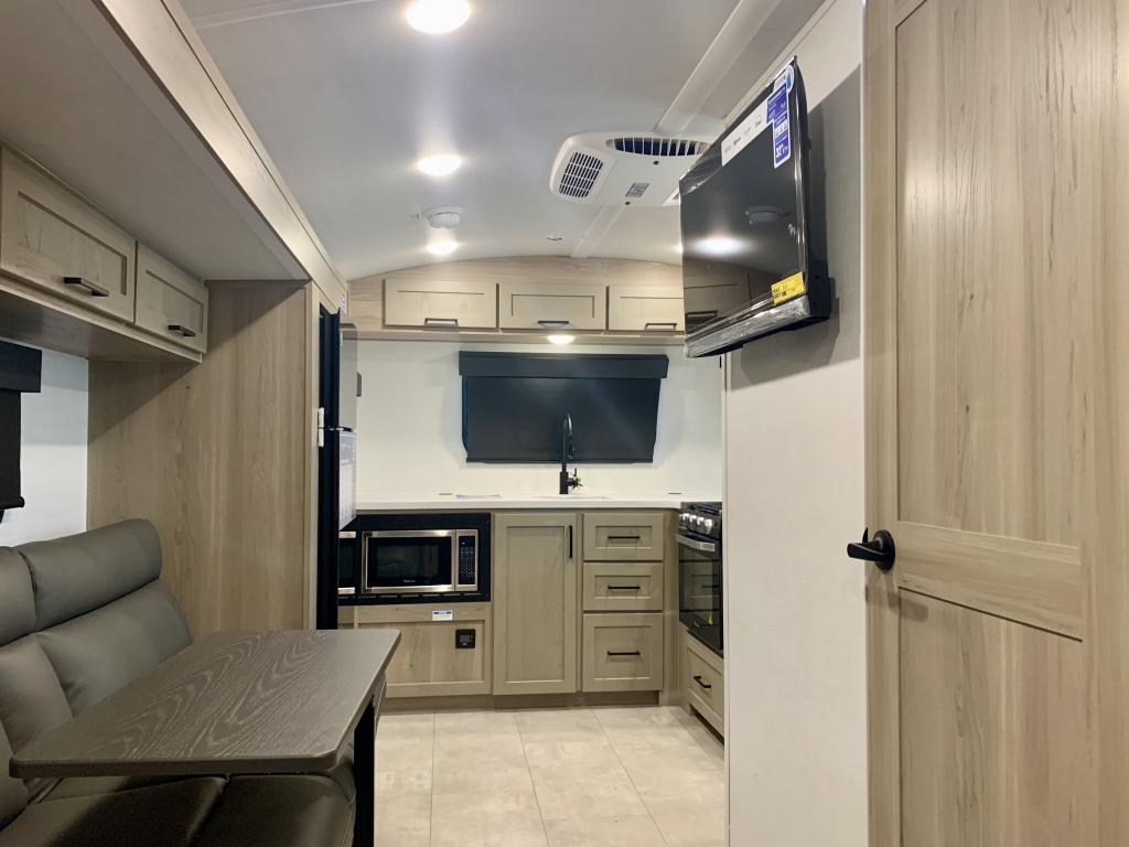 2026 FOREST RIVER E20FK - Image 20