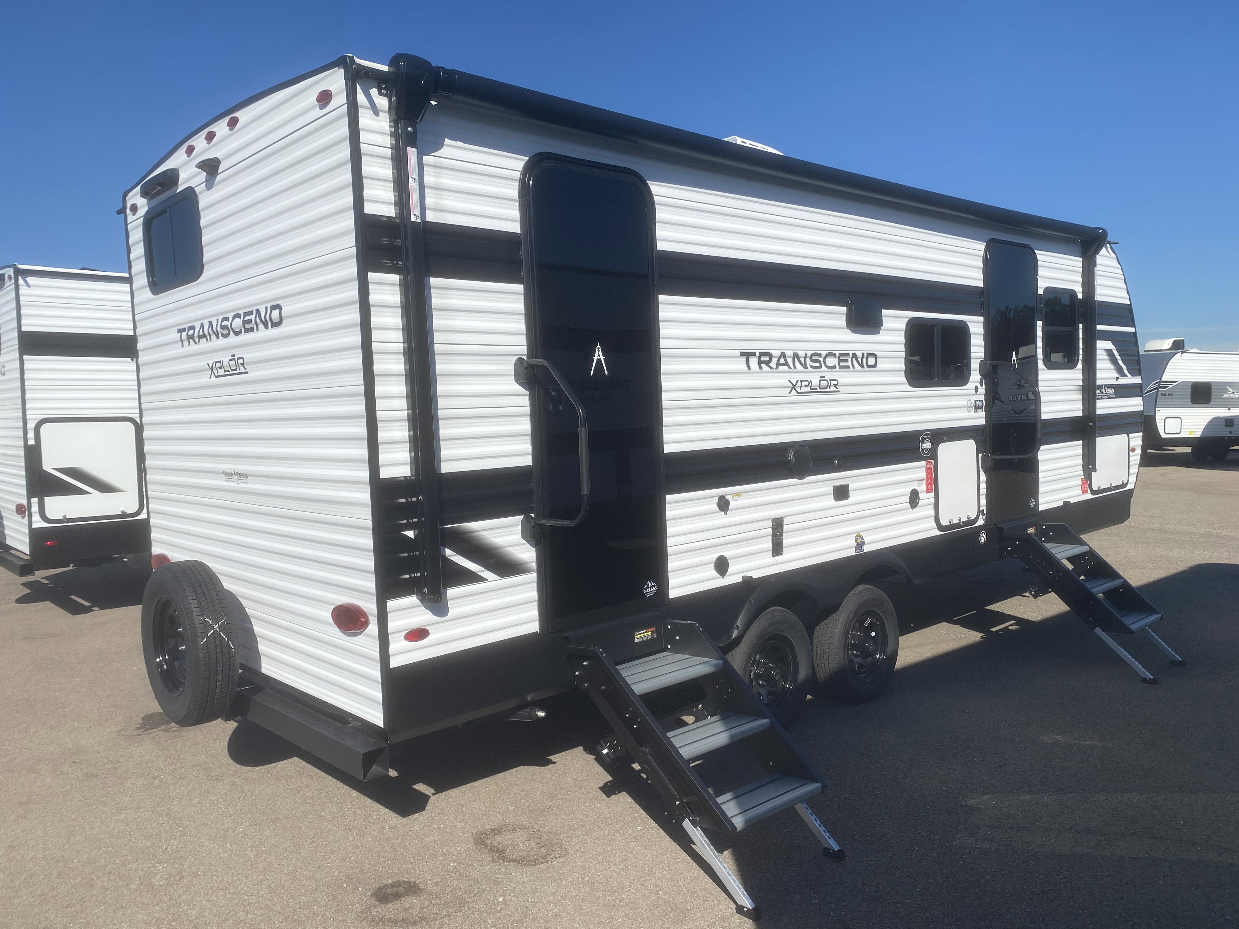 2026 GRAND DESIGN TRANSCEND 23BHX - Image 4