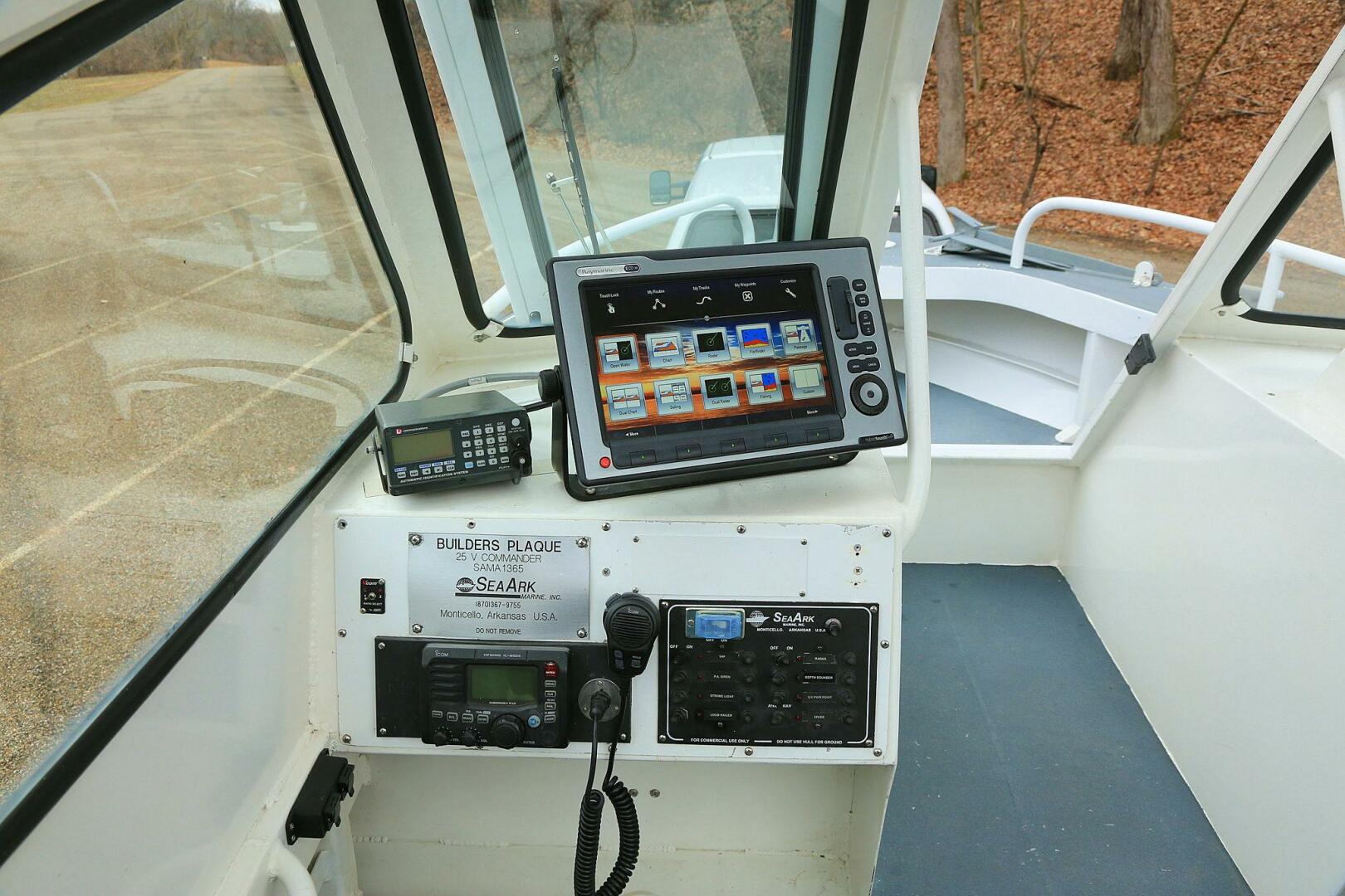 2002 SeaArk DXS 1652 SLD - Image 108