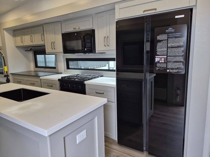 2026 Brinkley RV Model Z 3600 - Image 4