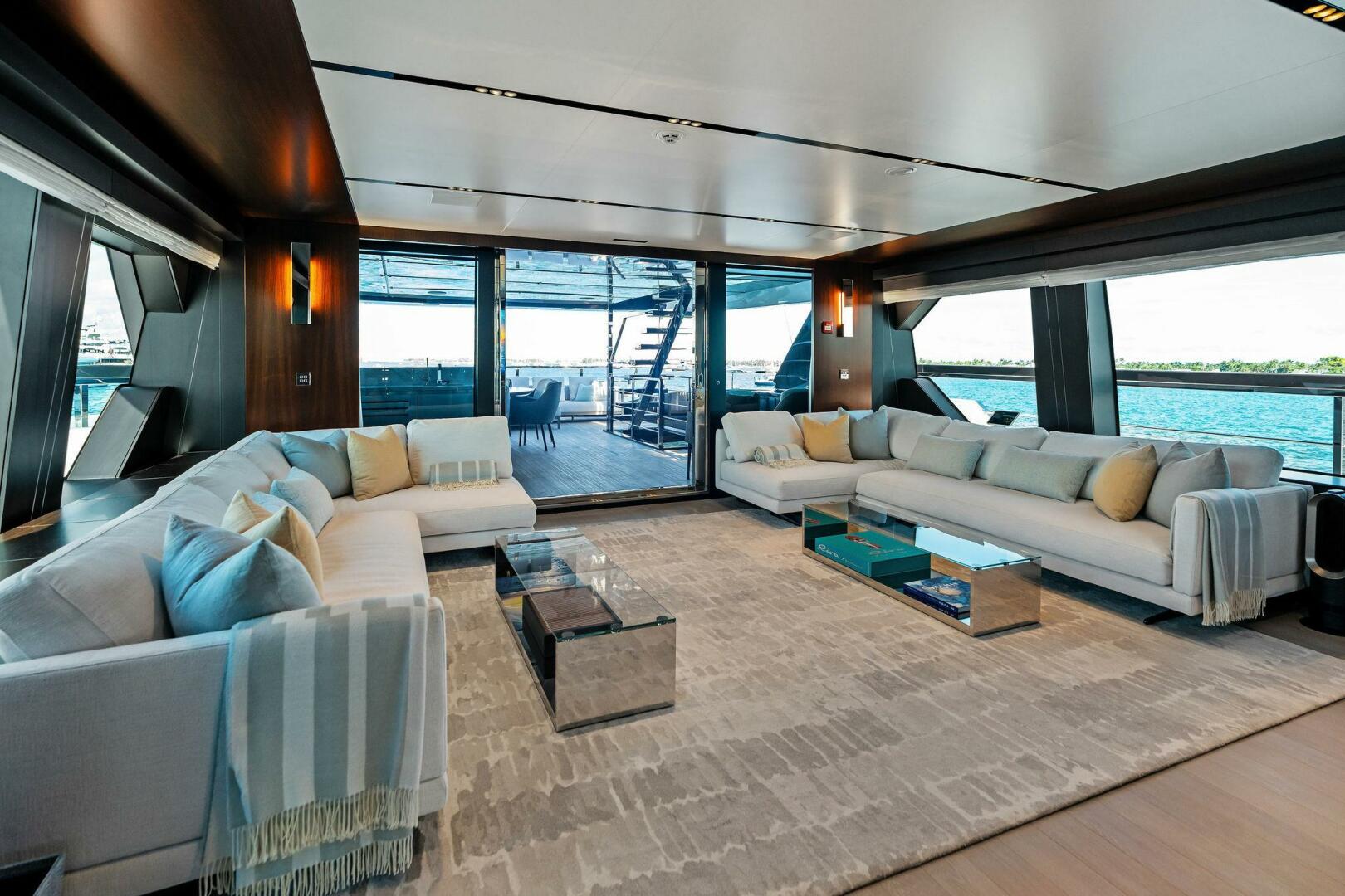 2025 Riva Bellissima - Image 38