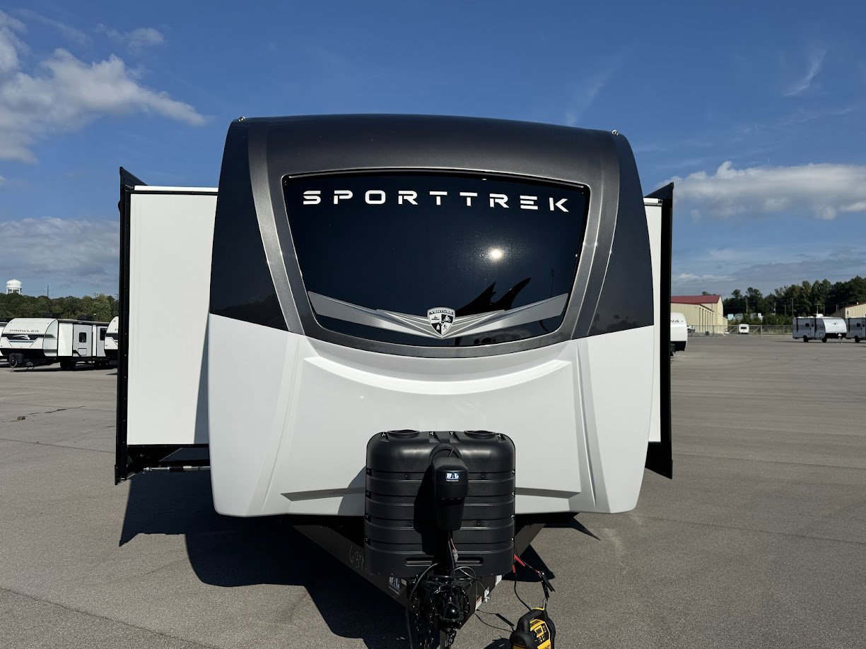 2026 VENTURE RV SPORTTREK 333VMI - Image 2