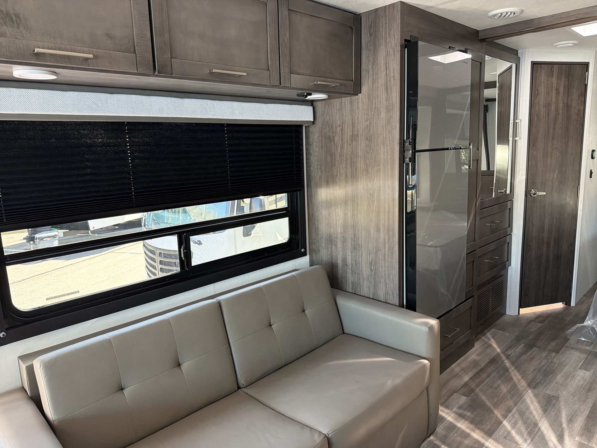 2026 Entegra Coach Vision SE 27ASE - Image 26