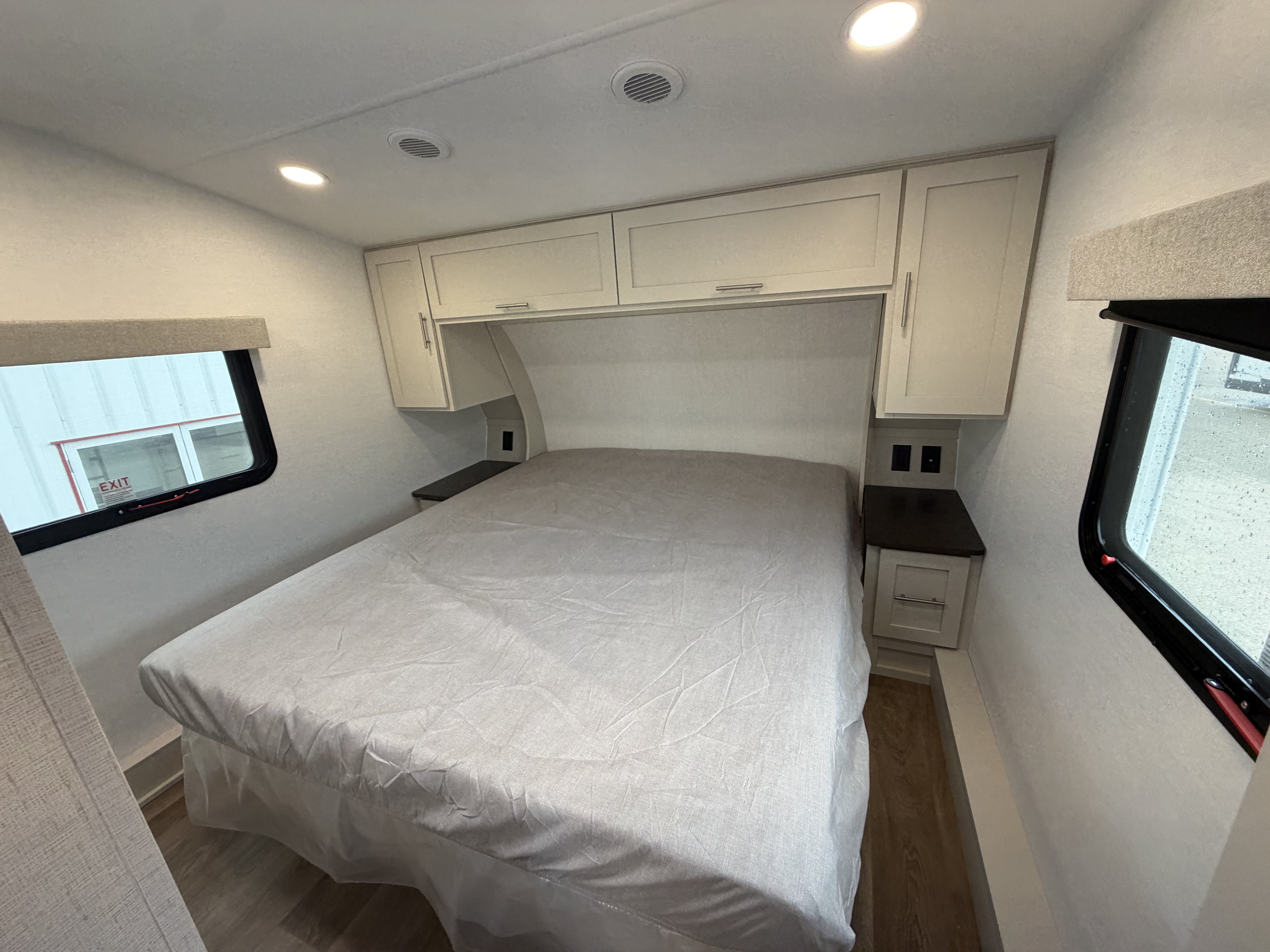 2027 Alliance RV Avenue 29RL - Image 13