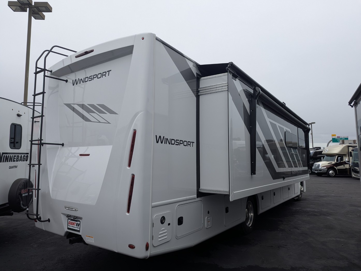 2026 Thor Motor Coach Windsport 36H - Image 5