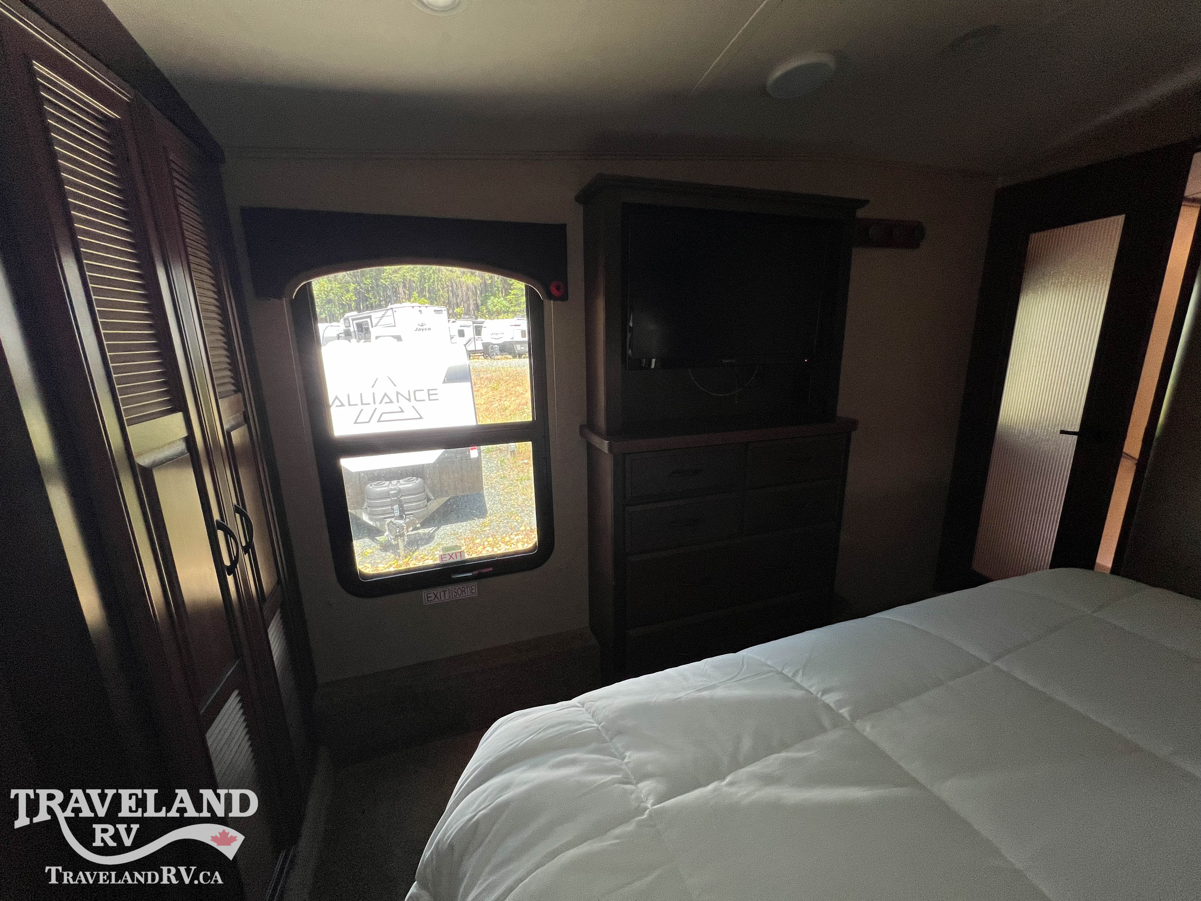 2015 Jayco Pinnacle 36RSQS - Image 19