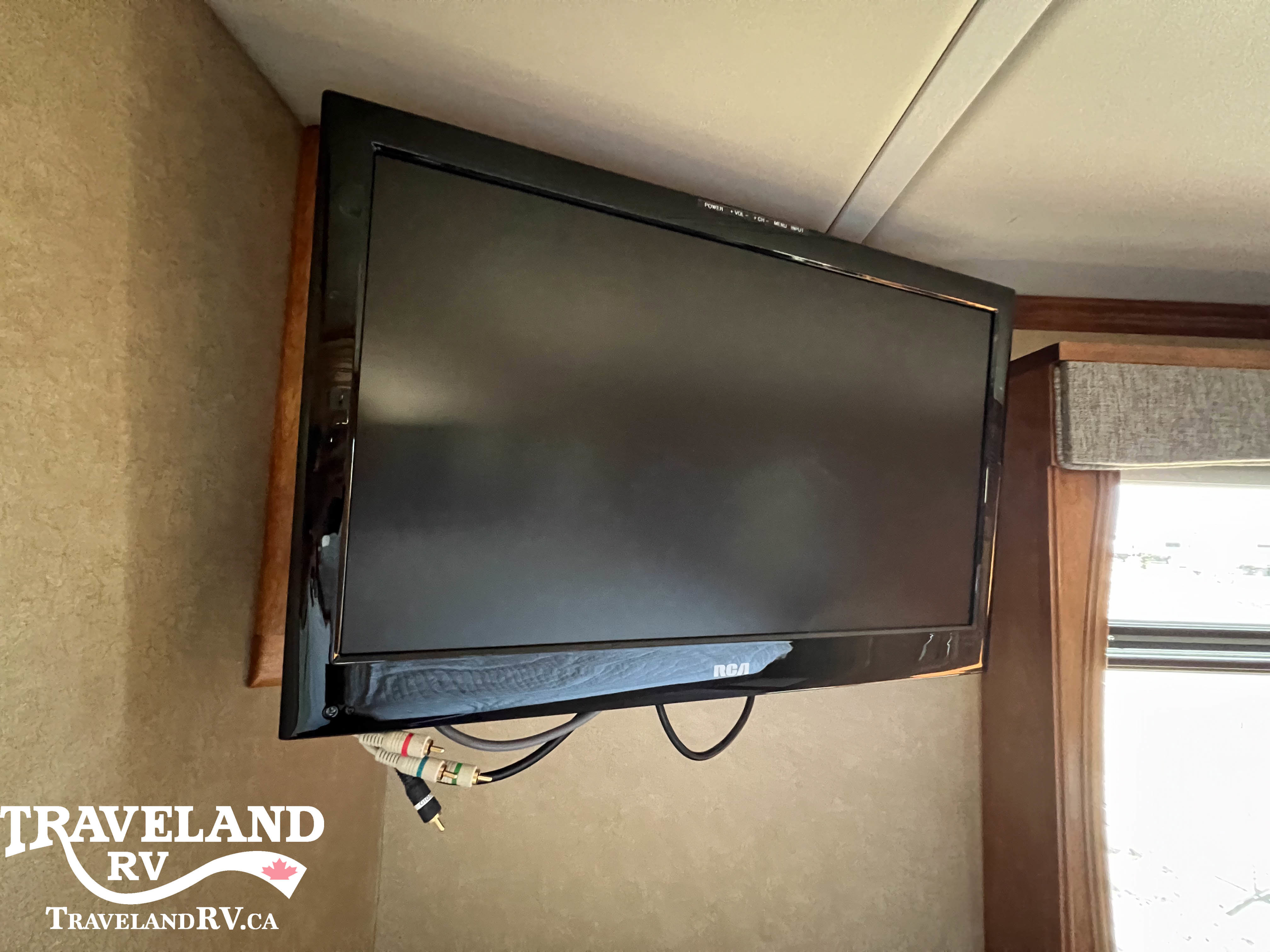 2012 Monaco RV Vesta 35PBD - Image 25