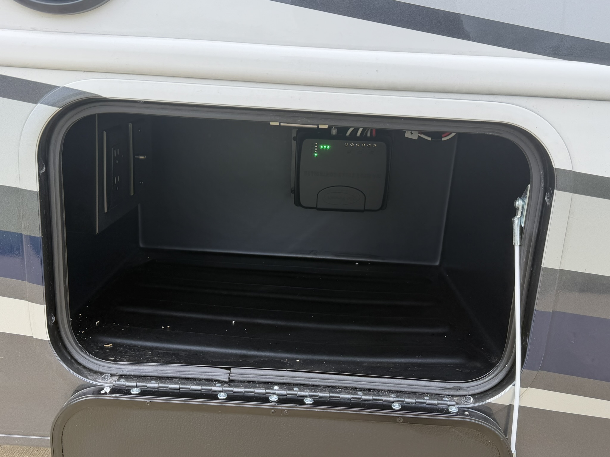 2027 JAYCO GREYHAWK 29MV - Image 7