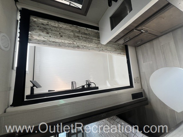 2022 GRAND DESIGN SOLITUDE 346FLS - Image 23