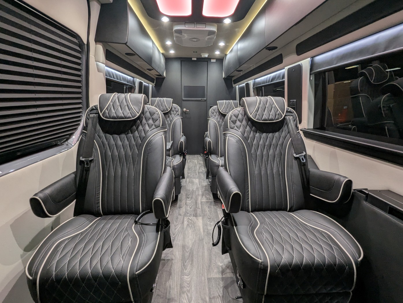 2027 Midwest Automotive Designs Luxe Cruiser - Image 26