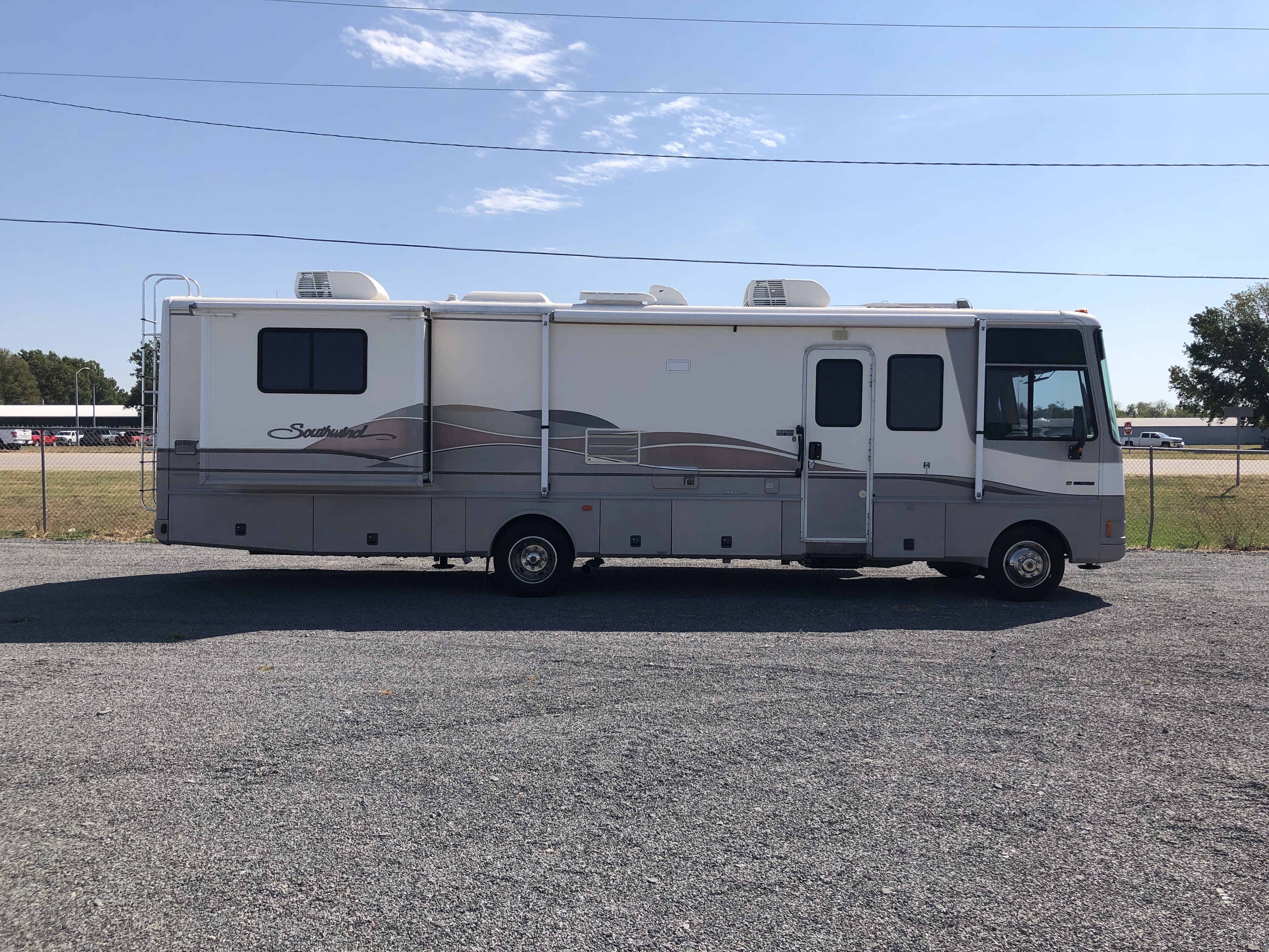 1999 FLEETWOOD SOUTHWIND 34N - Image 7