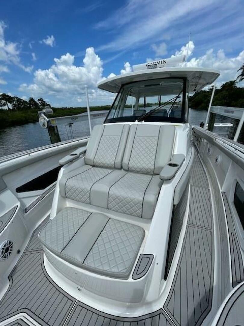 2023 Pursuit 378 Sport - Image 2