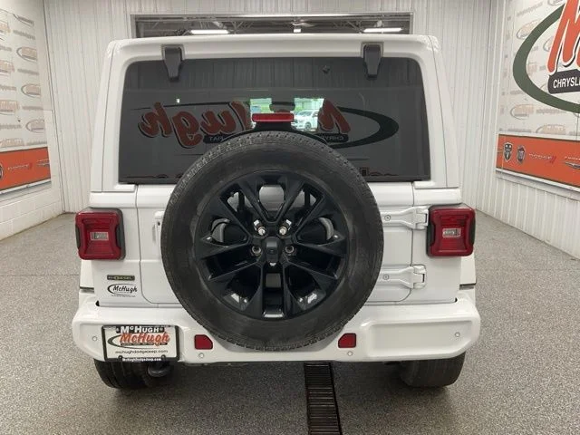 2022 Jeep Wrangler Util 4D Sahara High Altitude 4WD I4 - Image 6