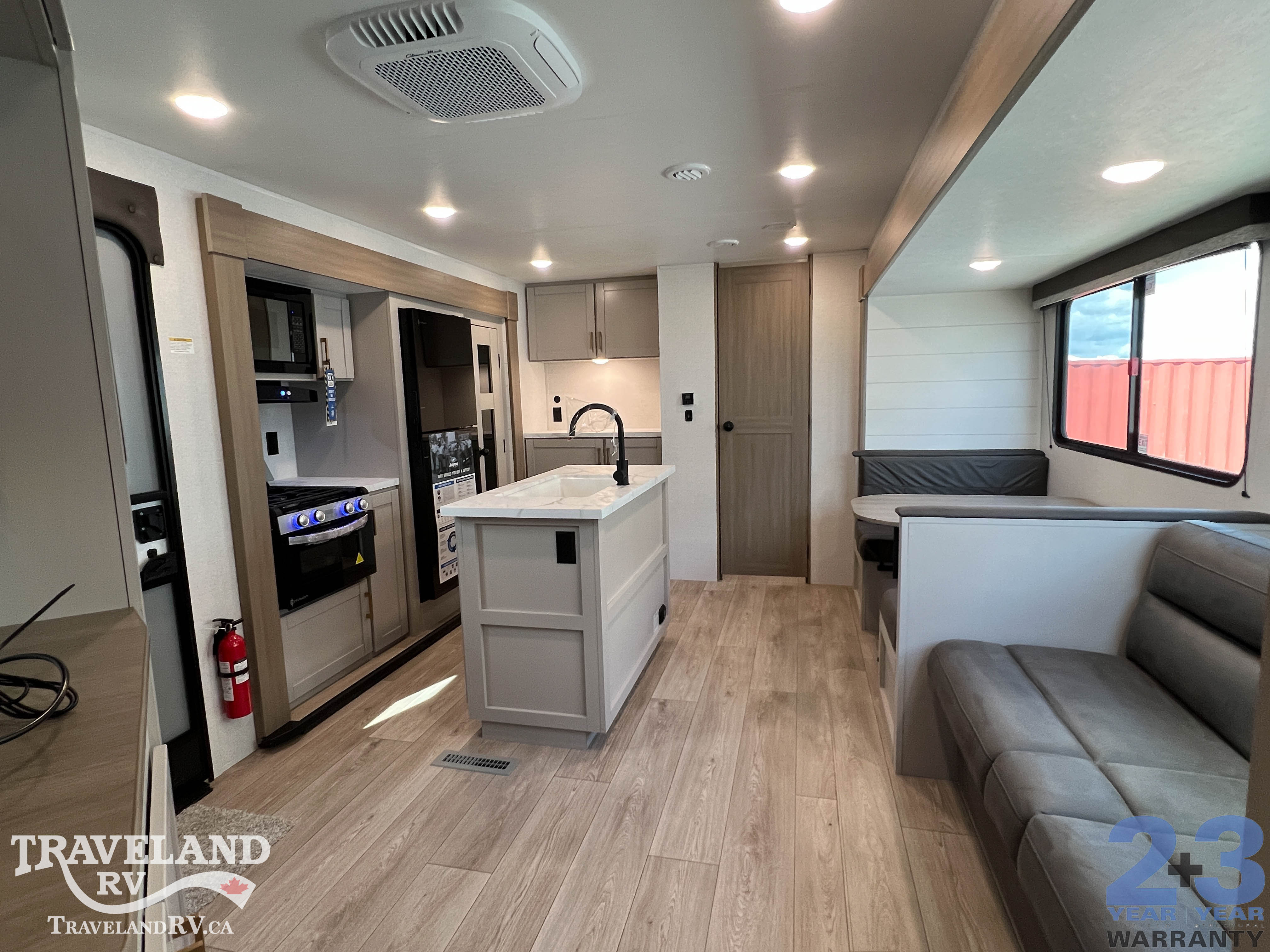 2027 JAYCO JAY FLIGHT 333BTS - Image 3