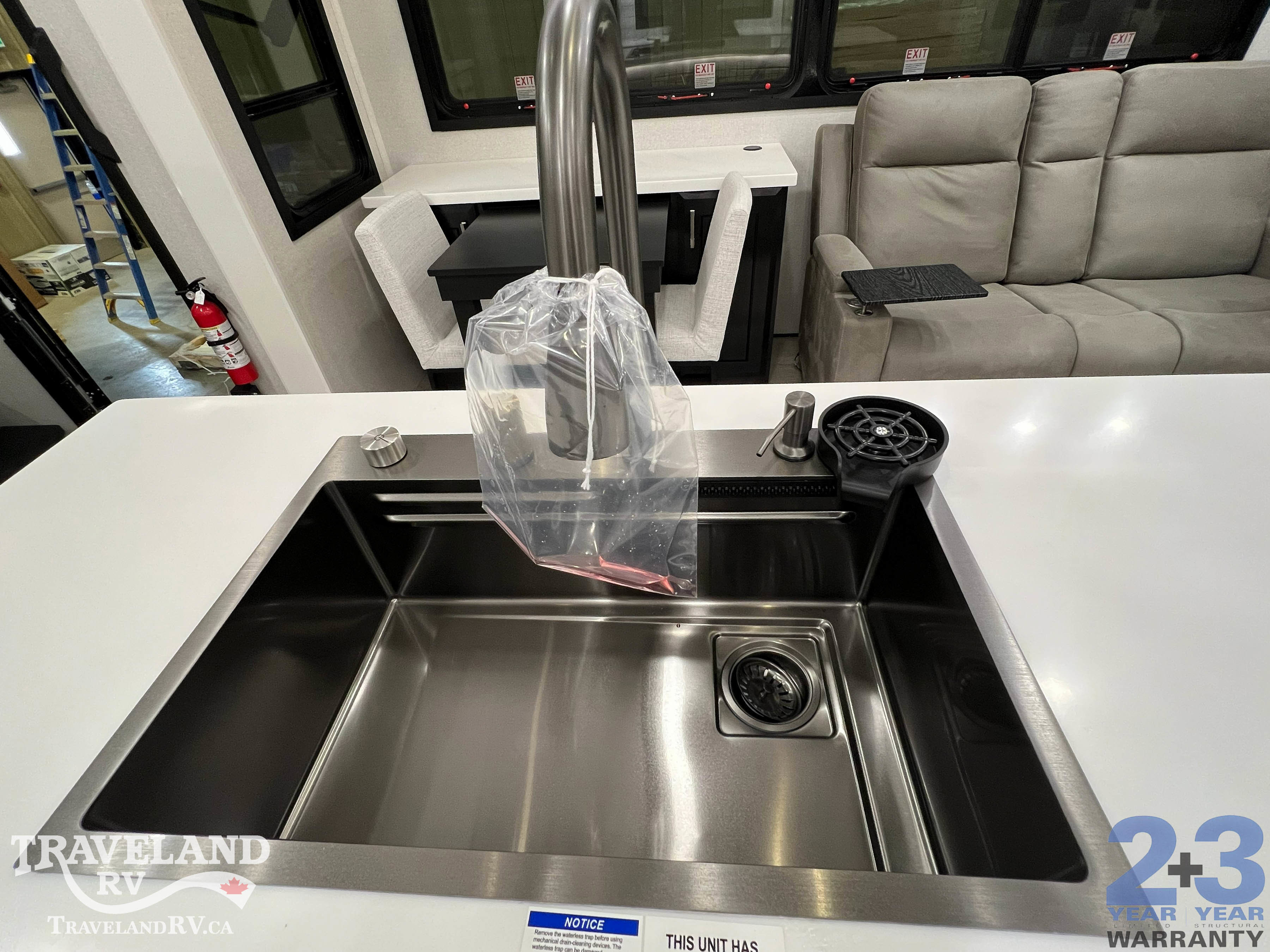 2026 Jayco Pinnacle 32RLTS - Image 15