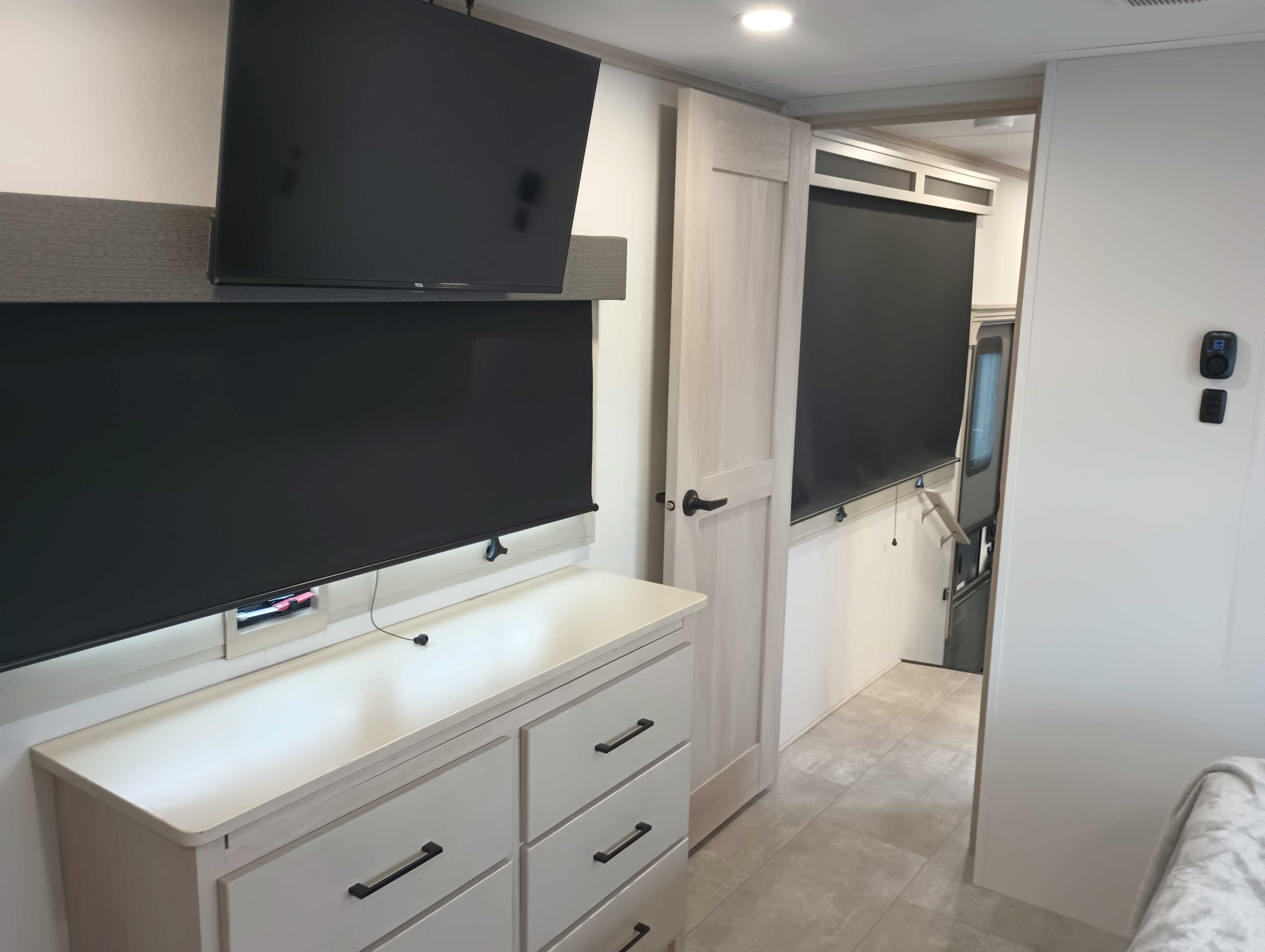 2025 Grand Design Solitude 390RK - Image 24