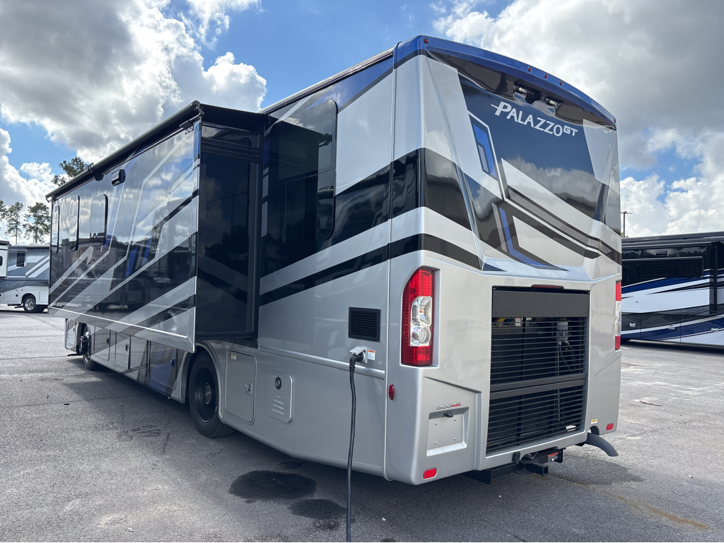 2026 THOR MOTOR COACH PALAZZO 33.6 - Image 4