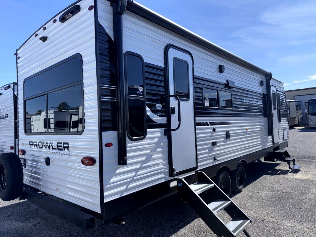 2026 HEARTLAND PROWLER 2601RLS - Image 4