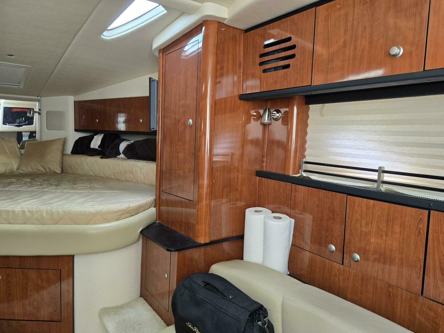 2007 Sea Ray 310 Sundancer - Image 5