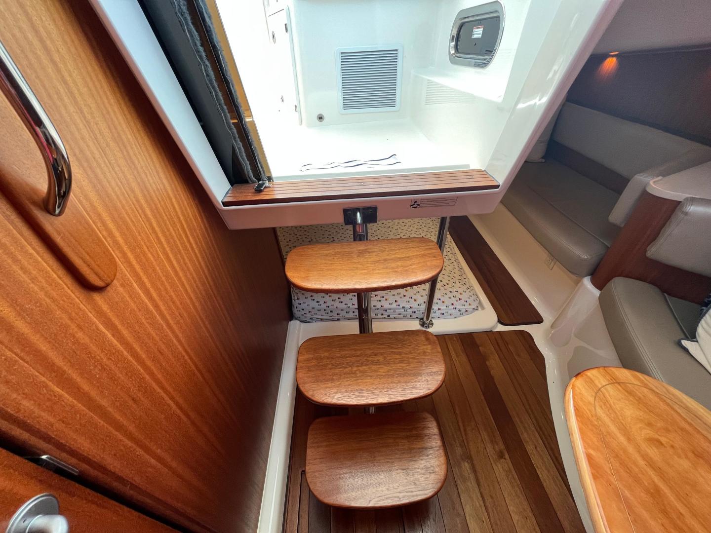 2016 Pursuit OS 385 Offshore - Image 21