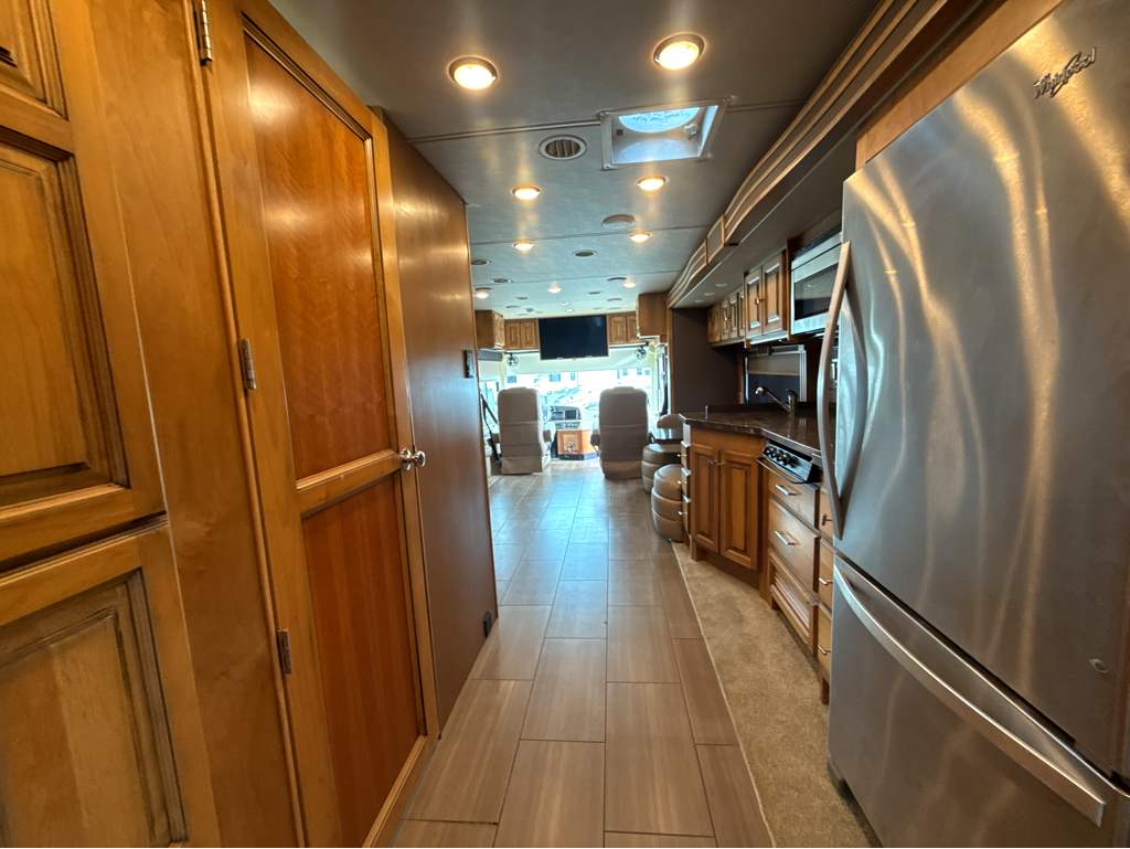 2018 TIFFIN ALLEGRO RED 33AA - Image 27