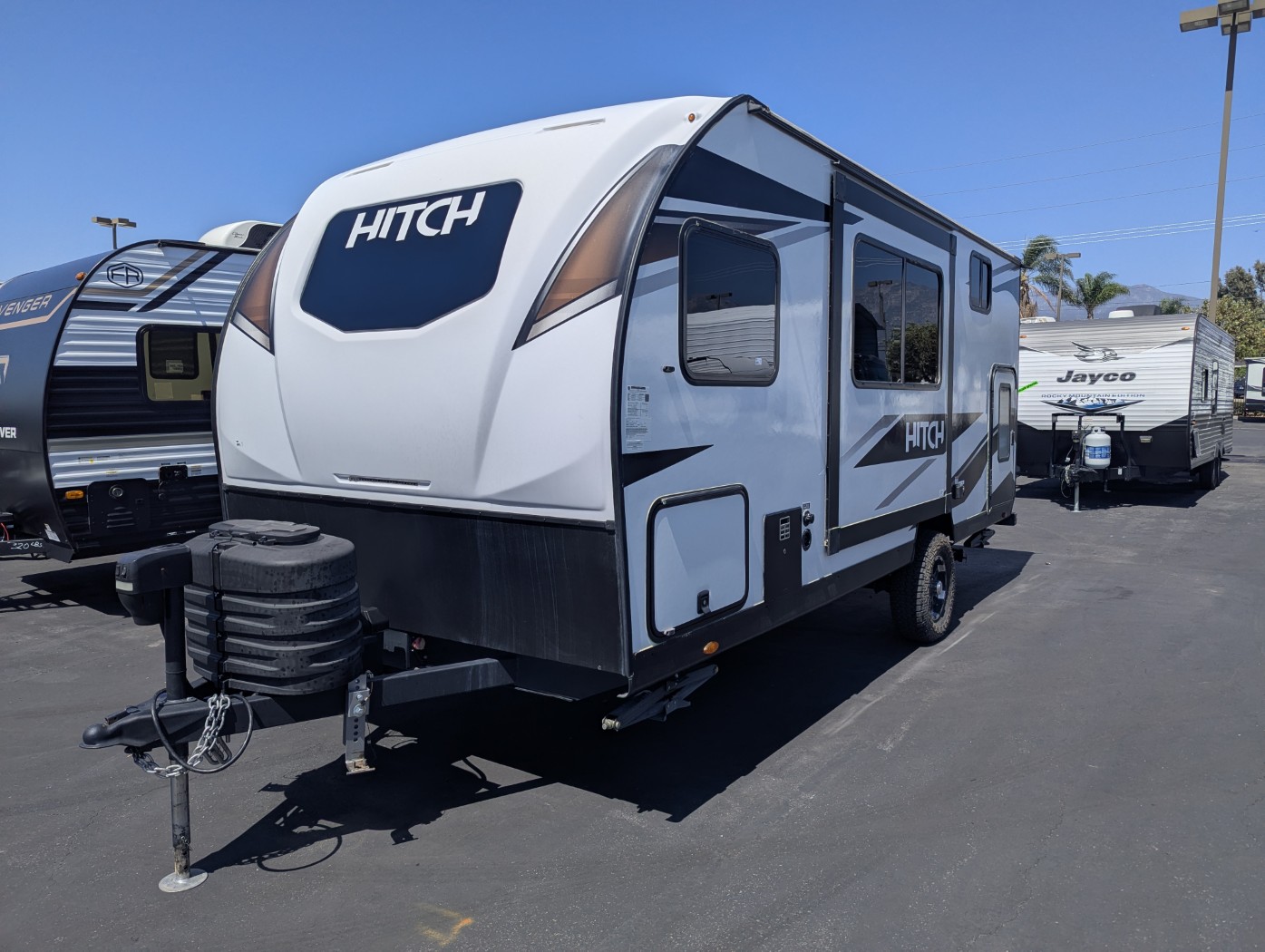 2024 Cruiser RV Hitch 18BHS - Image 4