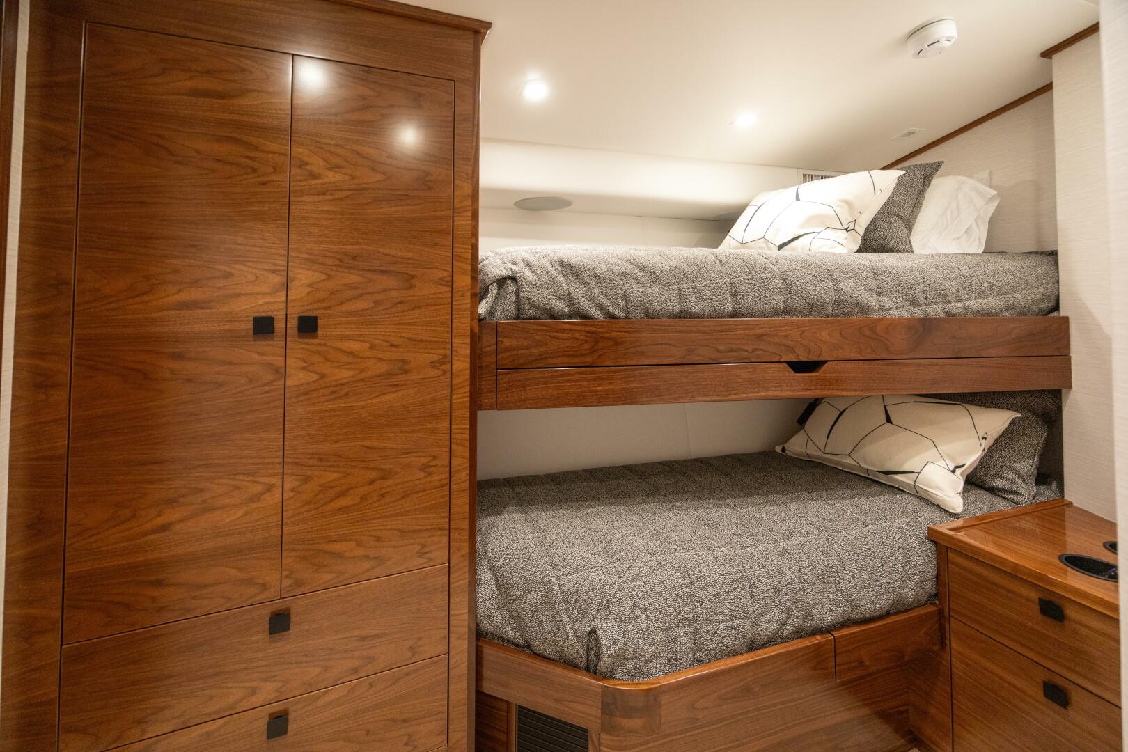 2025 Viking 82 Convertible - Image 36