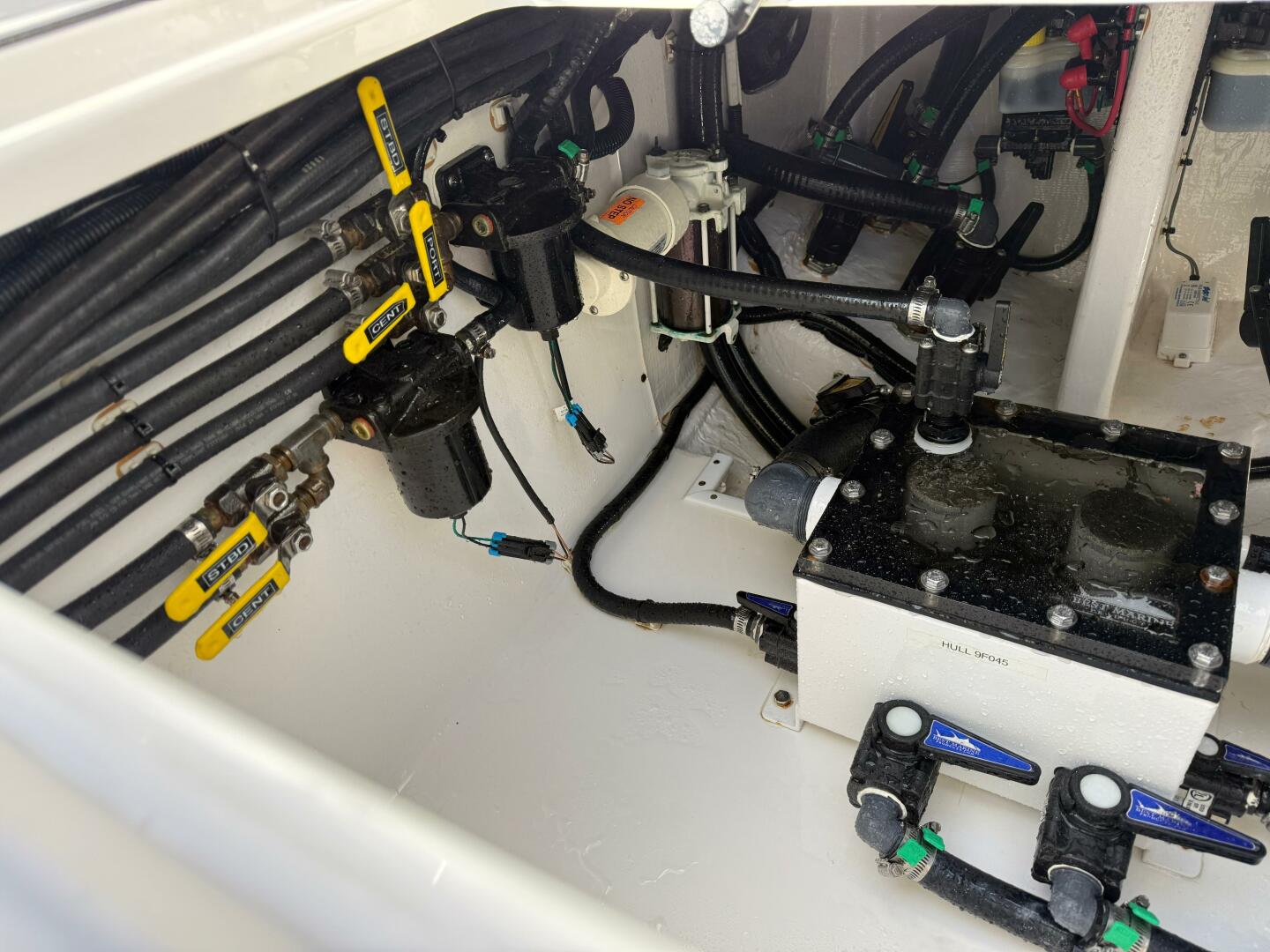 2023 Contender 39 Fisharound - Image 18