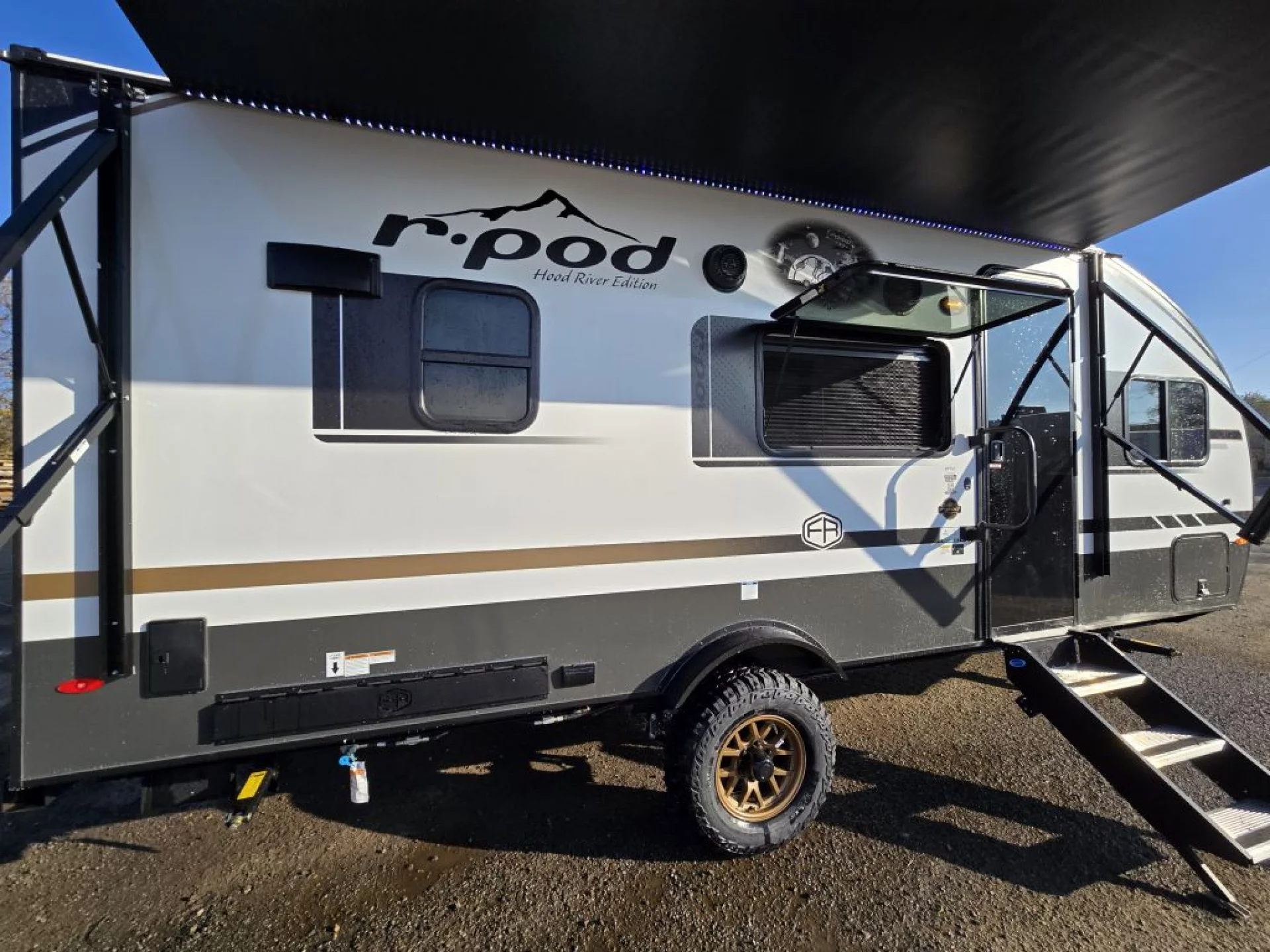 2026 FOREST RIVER R-POD RP185 - Image 8