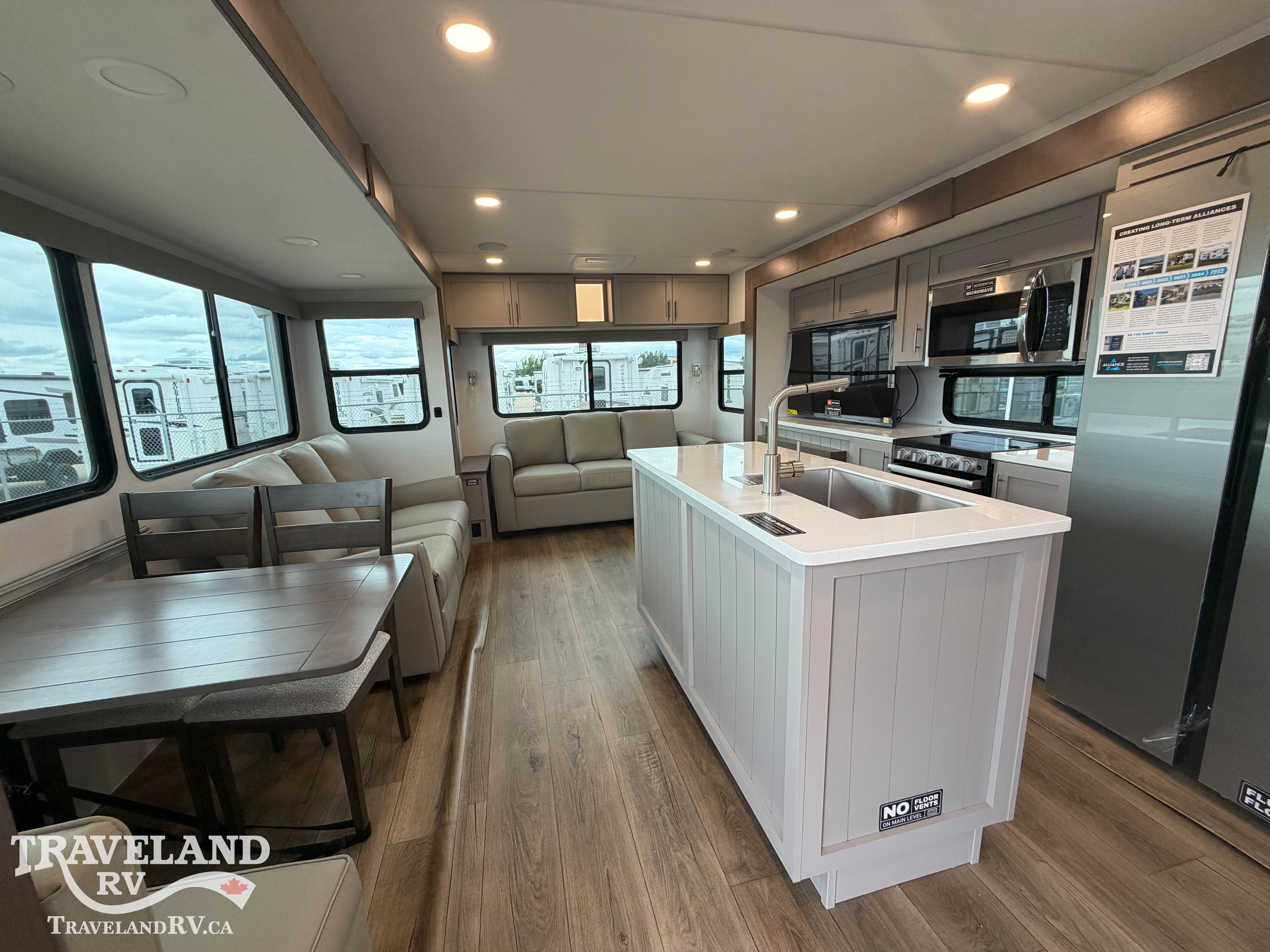 2026 Alliance RV Avenue 298RL - Image 3