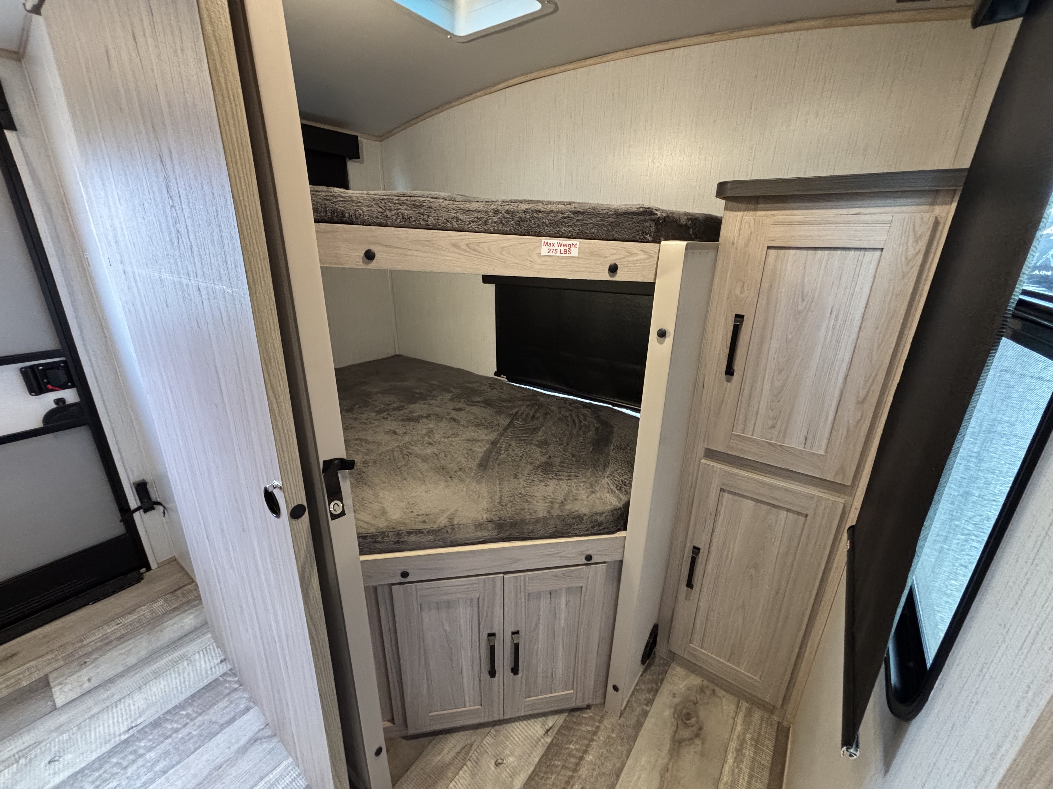 2022 Heartland Sundance Ultra-Lite SDTT 301 BH - Image 16