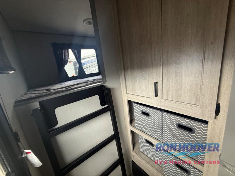 2026 COACHMEN 333DORM - Image 20