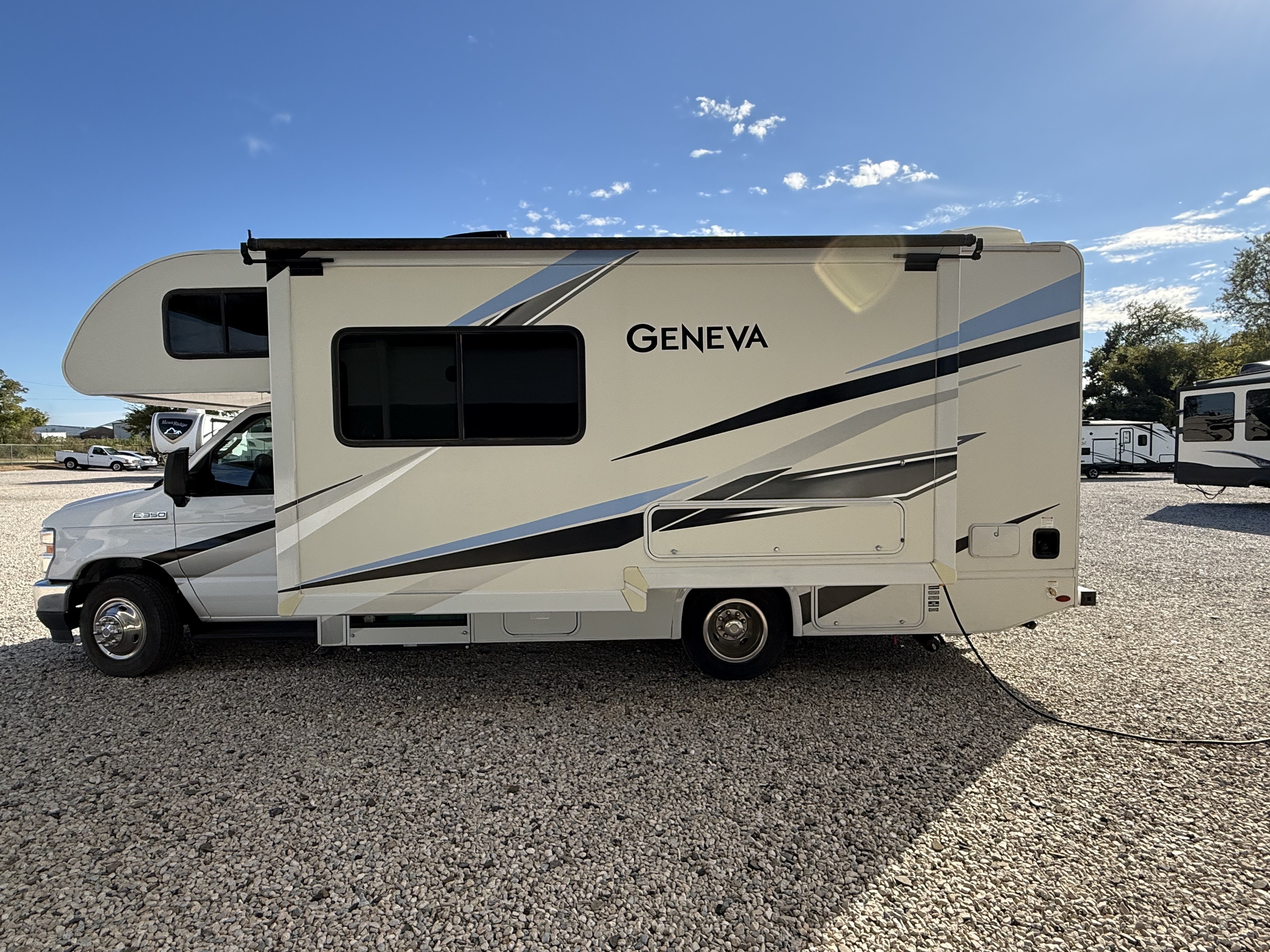 2023 Thor Motor Coach Geneva 25VA - Image 4