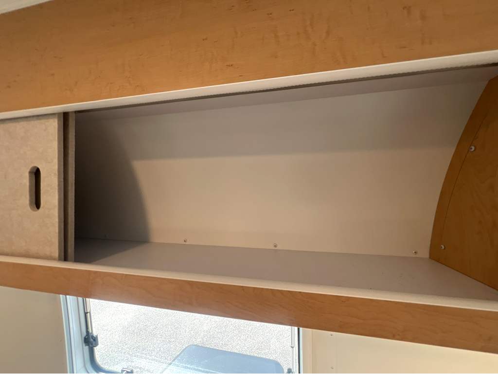 2026 AIRSTREAM WORLD TRAVELERUSA 22RB - Image 7
