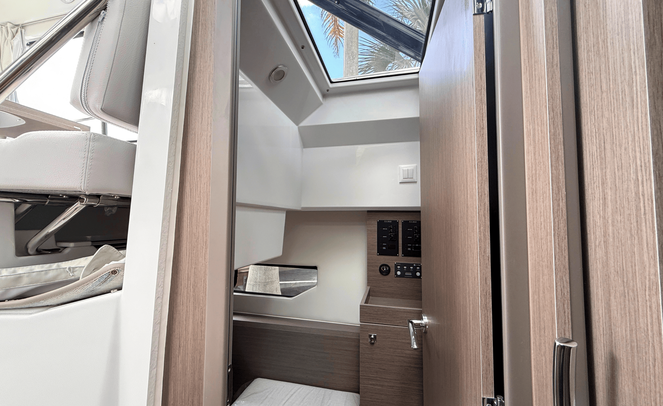 2026 JEANNEAU NC-895 S2 - Image 43