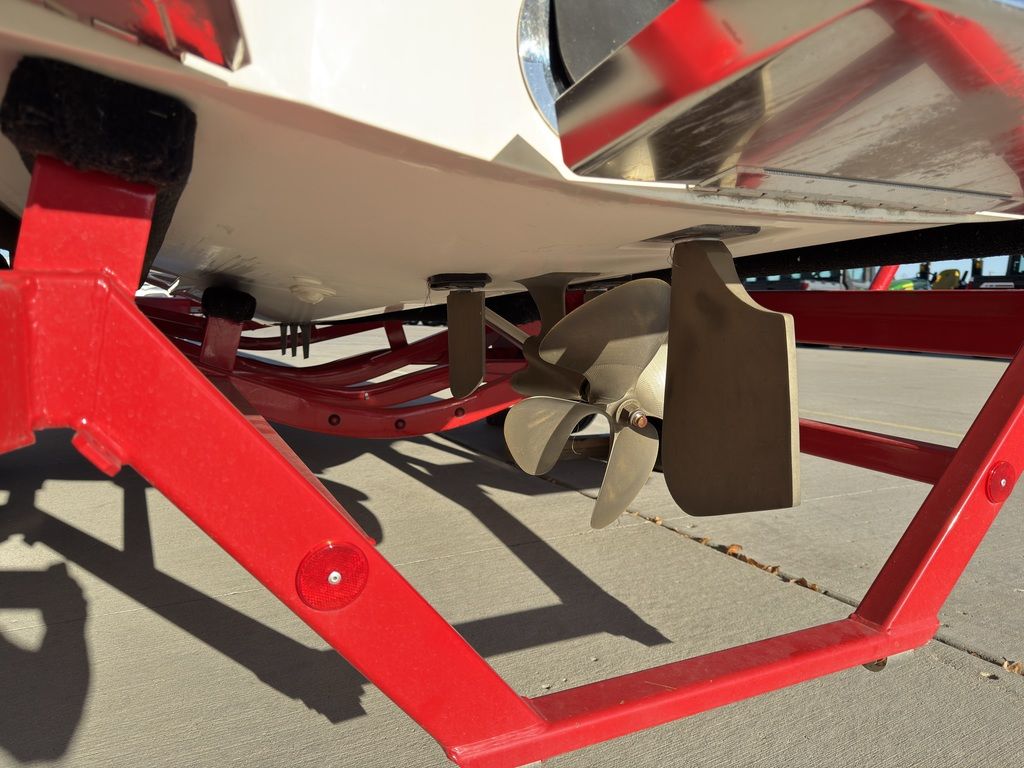 2019 MasterCraft XT22 - Image 72