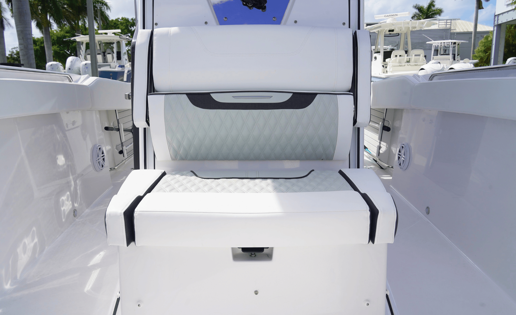 2025 Blackfin 272CC - Image 39
