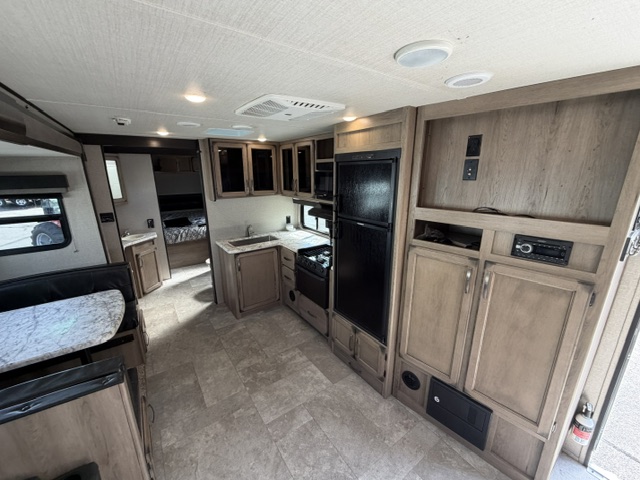 2019 Grand Design Transcend 26RLS - Image 15