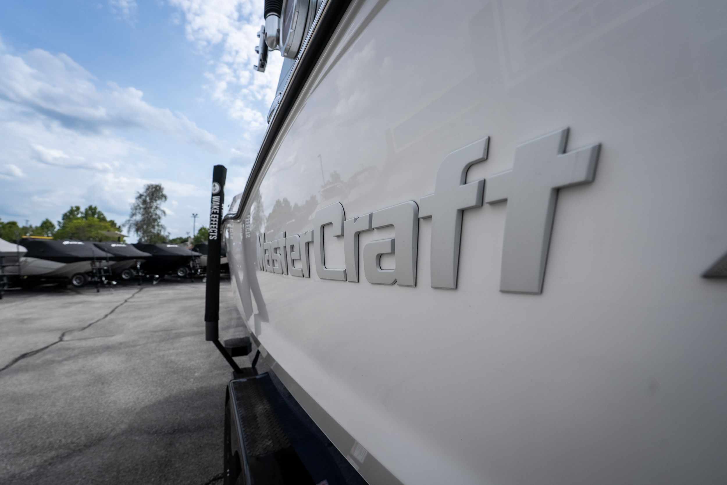 2021 MasterCraft X24 - Image 16