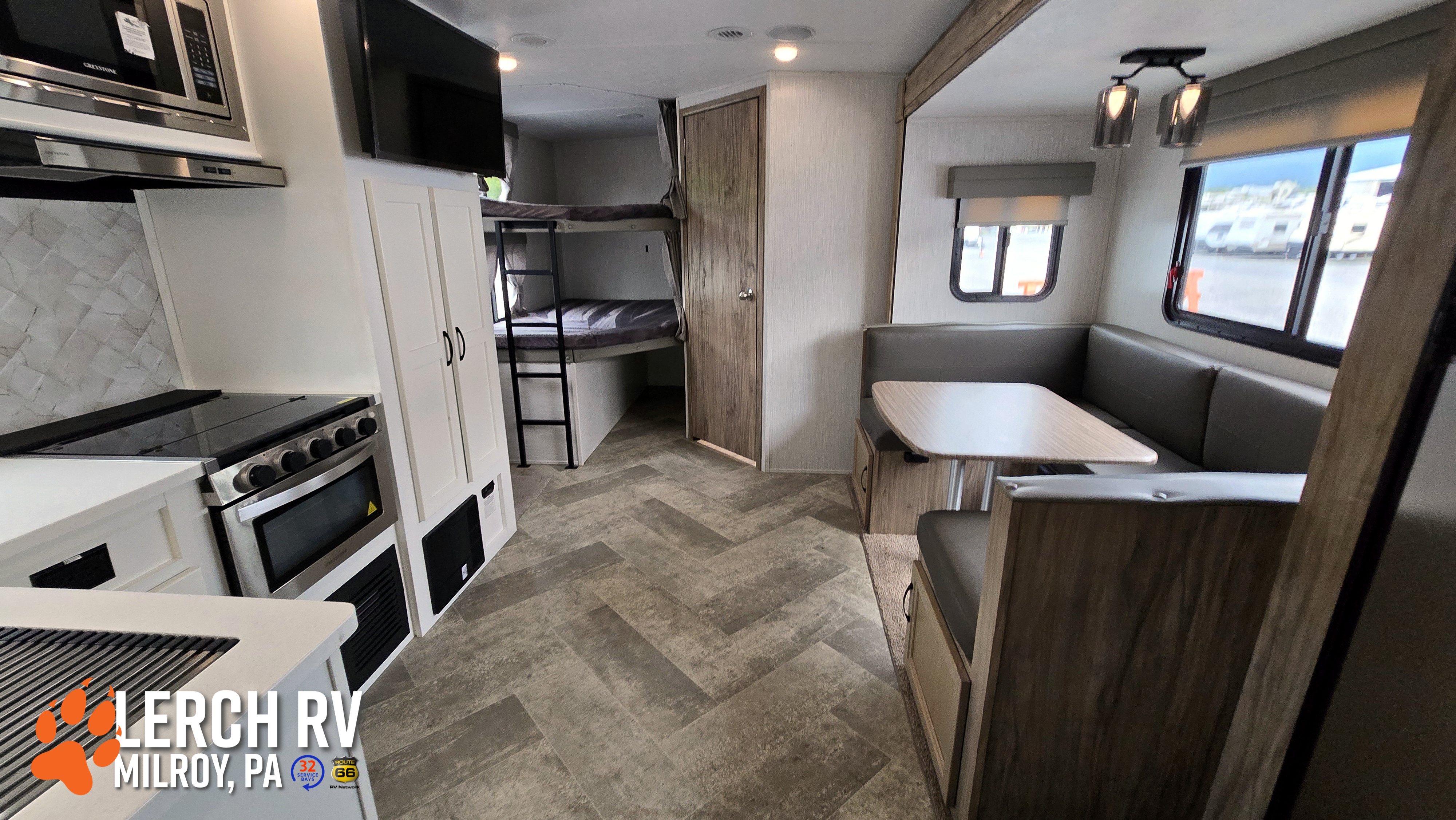2022 FOREST RIVER SOLAIRE 243BHS - Image 19
