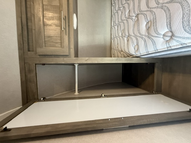 2019 Forest River Vibe 26RK - Image 24