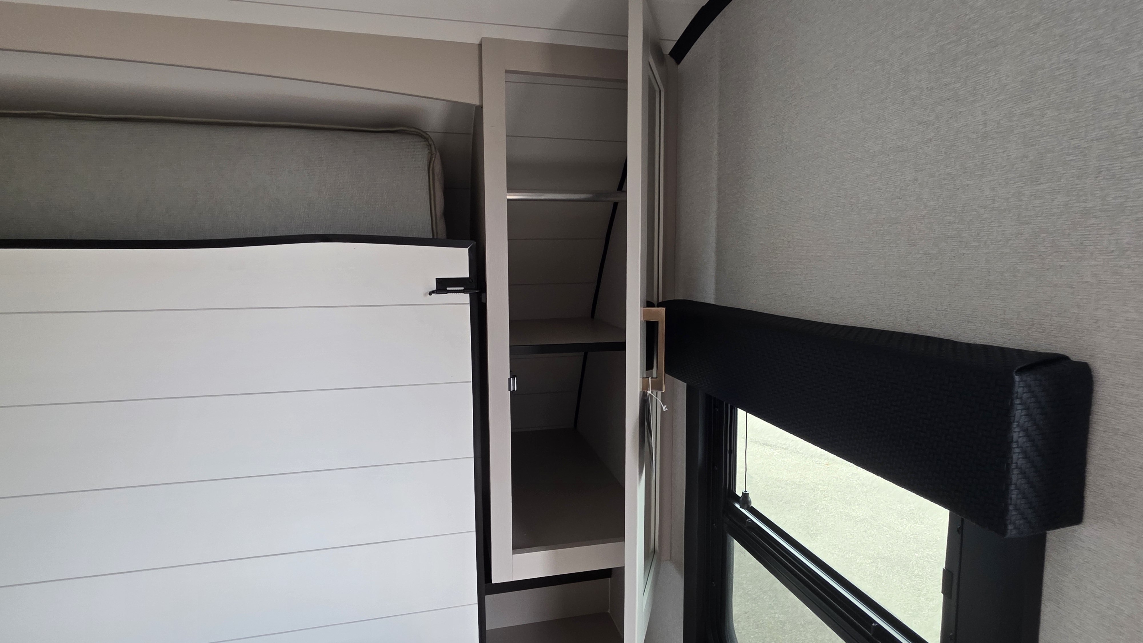 2027 JAYCO JAY FEATHER 21MML - Image 21